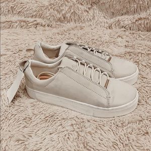 NWT H&M suede sneakers